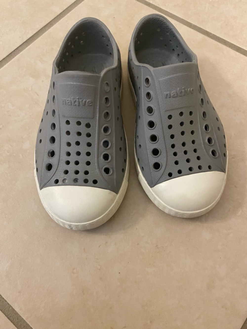 Native C8 Kids Water Shoe Slip-On in Gray with White Toe